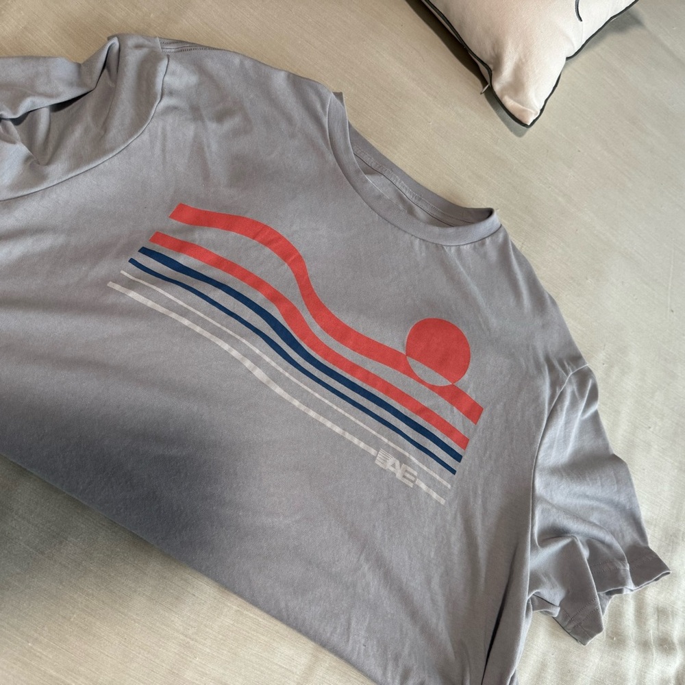 Men’s American Eagle Outfitters Light Gray Tee